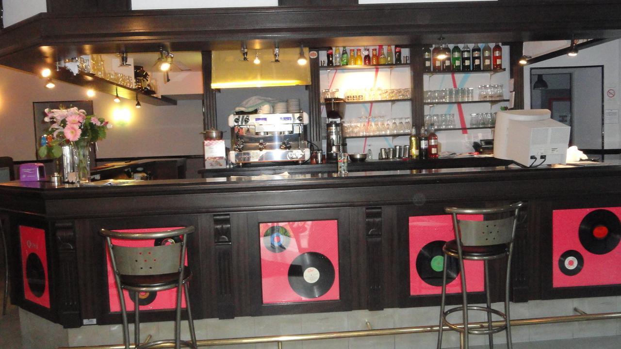 Châteaubriant Le Quai 3酒店 外观 照片